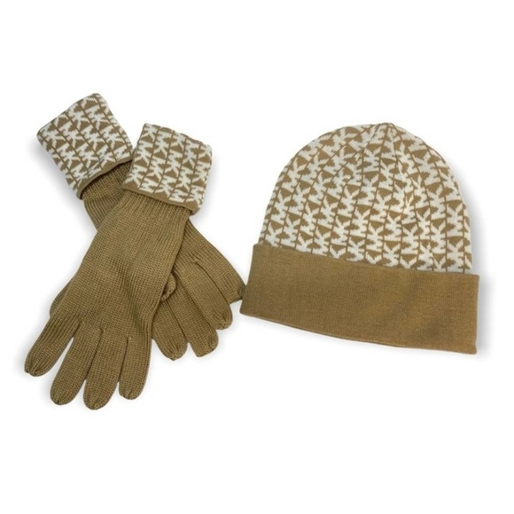 🆕 Michael Kors Tan/Cream Logo Signature Beanie & Glove Set - Picture 2 of 9